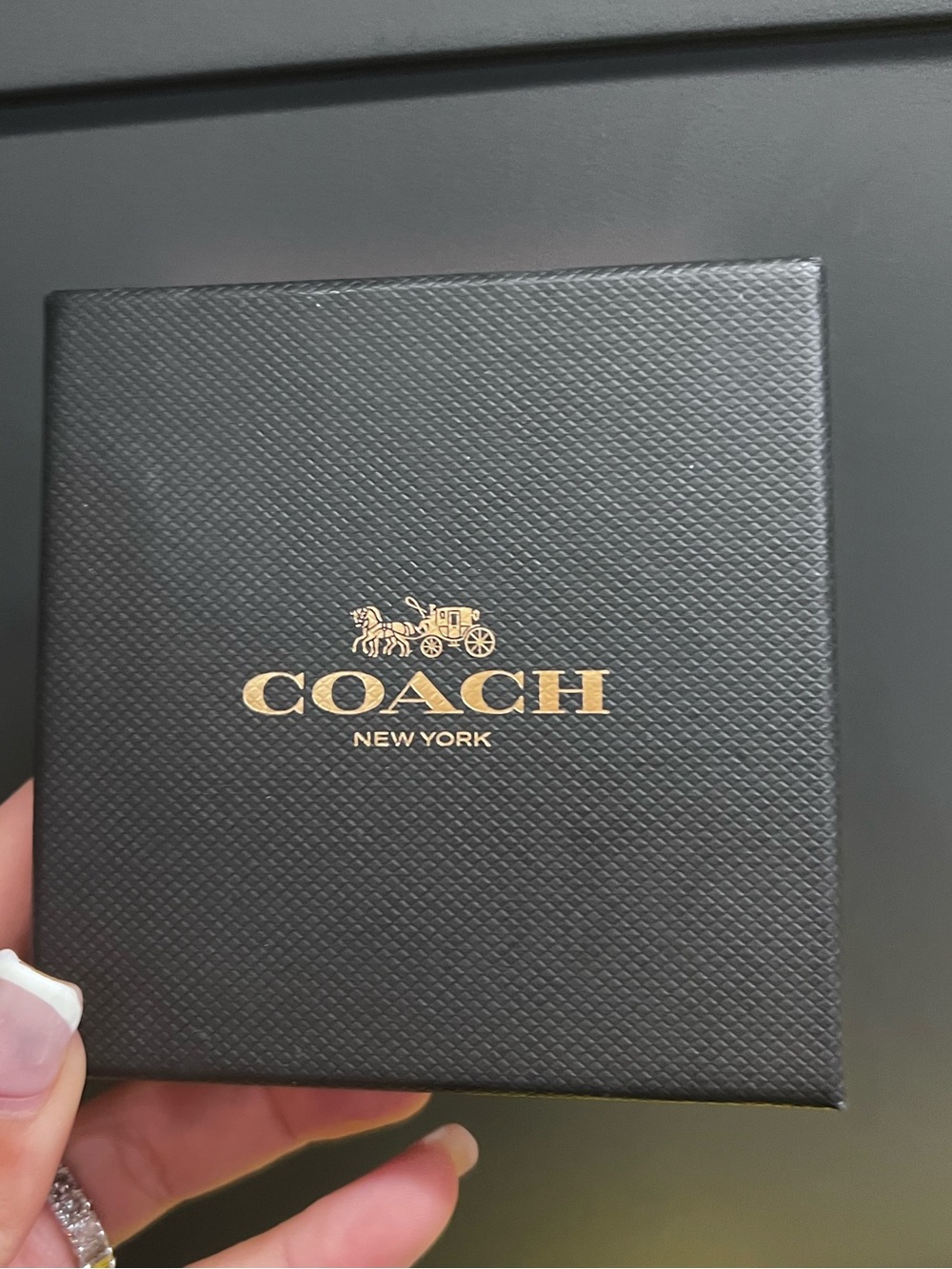 NWT Coach Signature C Crystal Stud Earrings Silver Black Box Included - Picture 6 of 7